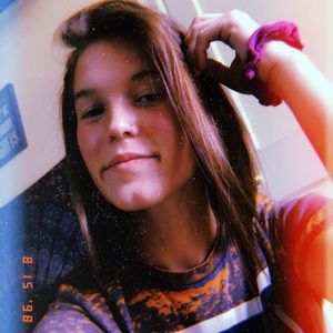 Meet your Posher, Casie